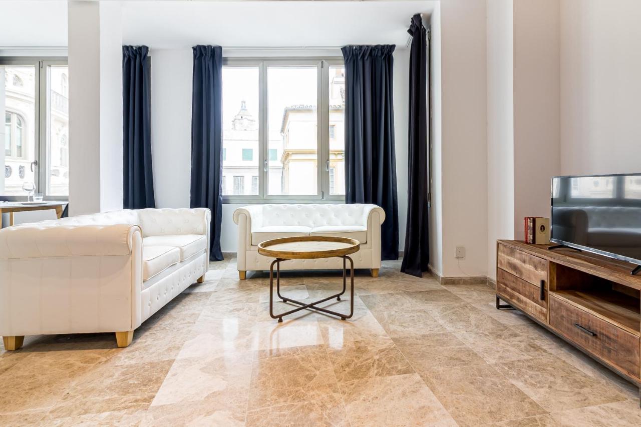 Saenz Suites Gallery By Bossh! Apartments Malaga Exterior photo