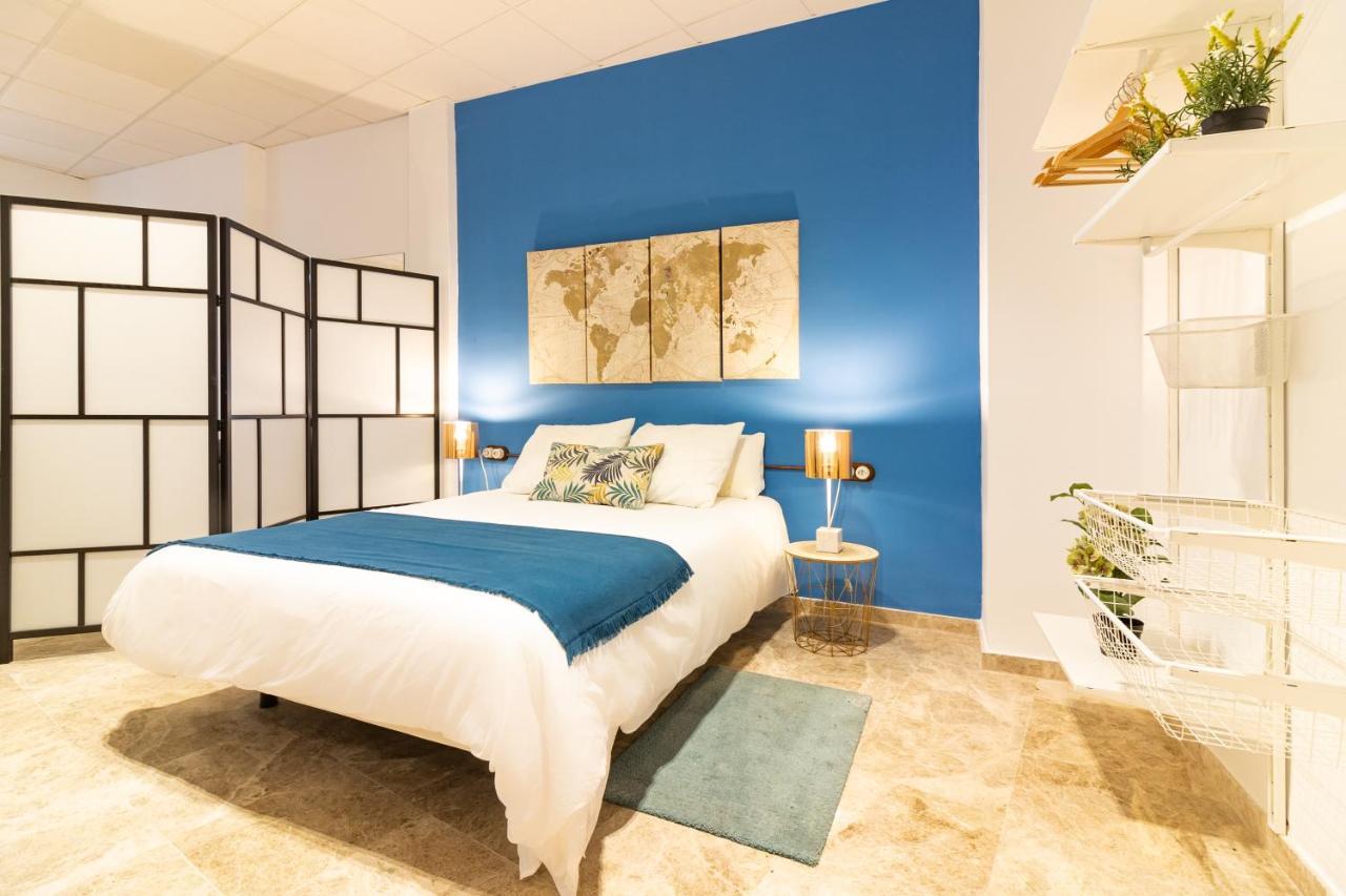 Saenz Suites Gallery By Bossh! Apartments Malaga Exterior photo