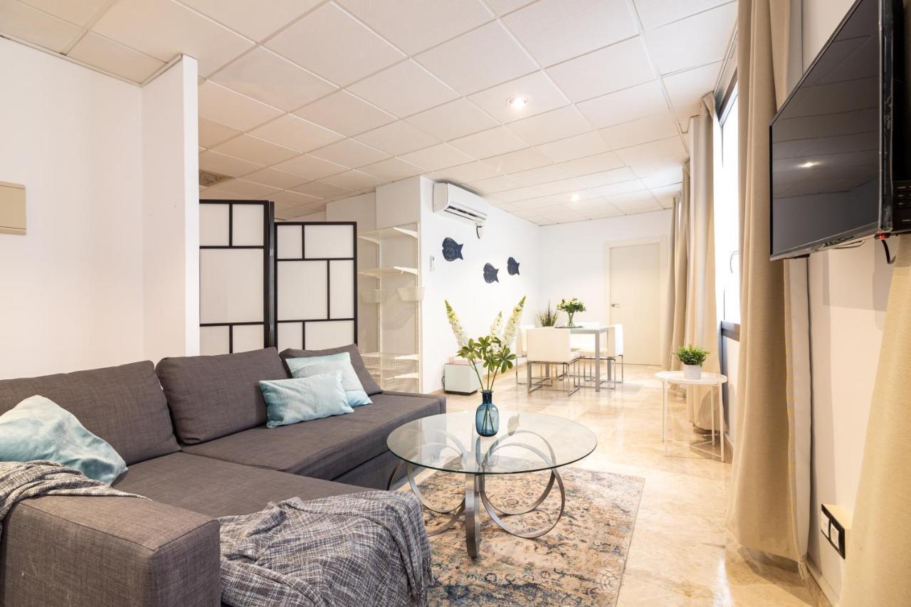 Saenz Suites Gallery By Bossh! Apartments Malaga Exterior photo