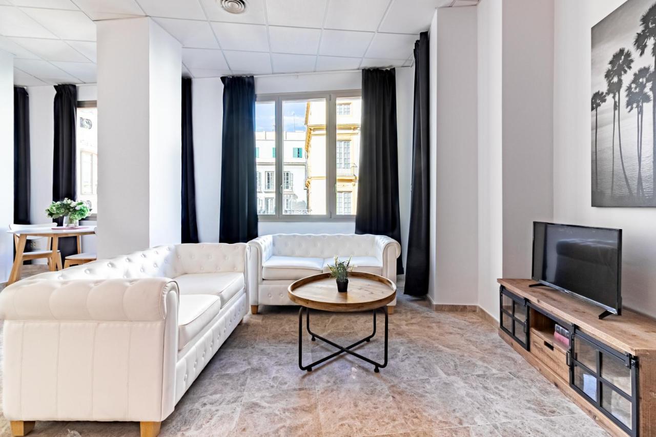 Saenz Suites Gallery By Bossh! Apartments Malaga Exterior photo