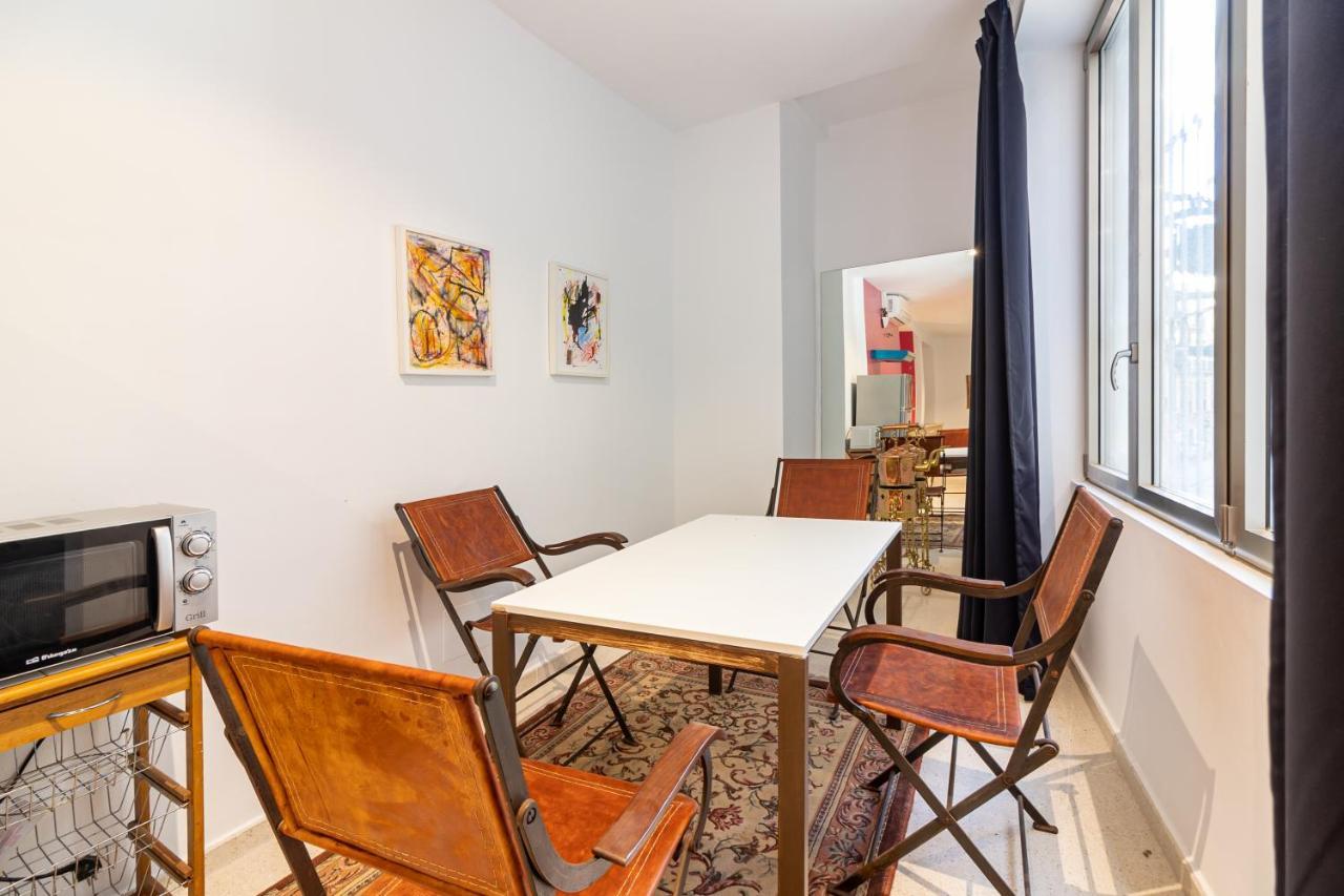 Saenz Suites Gallery By Bossh! Apartments Malaga Exterior photo